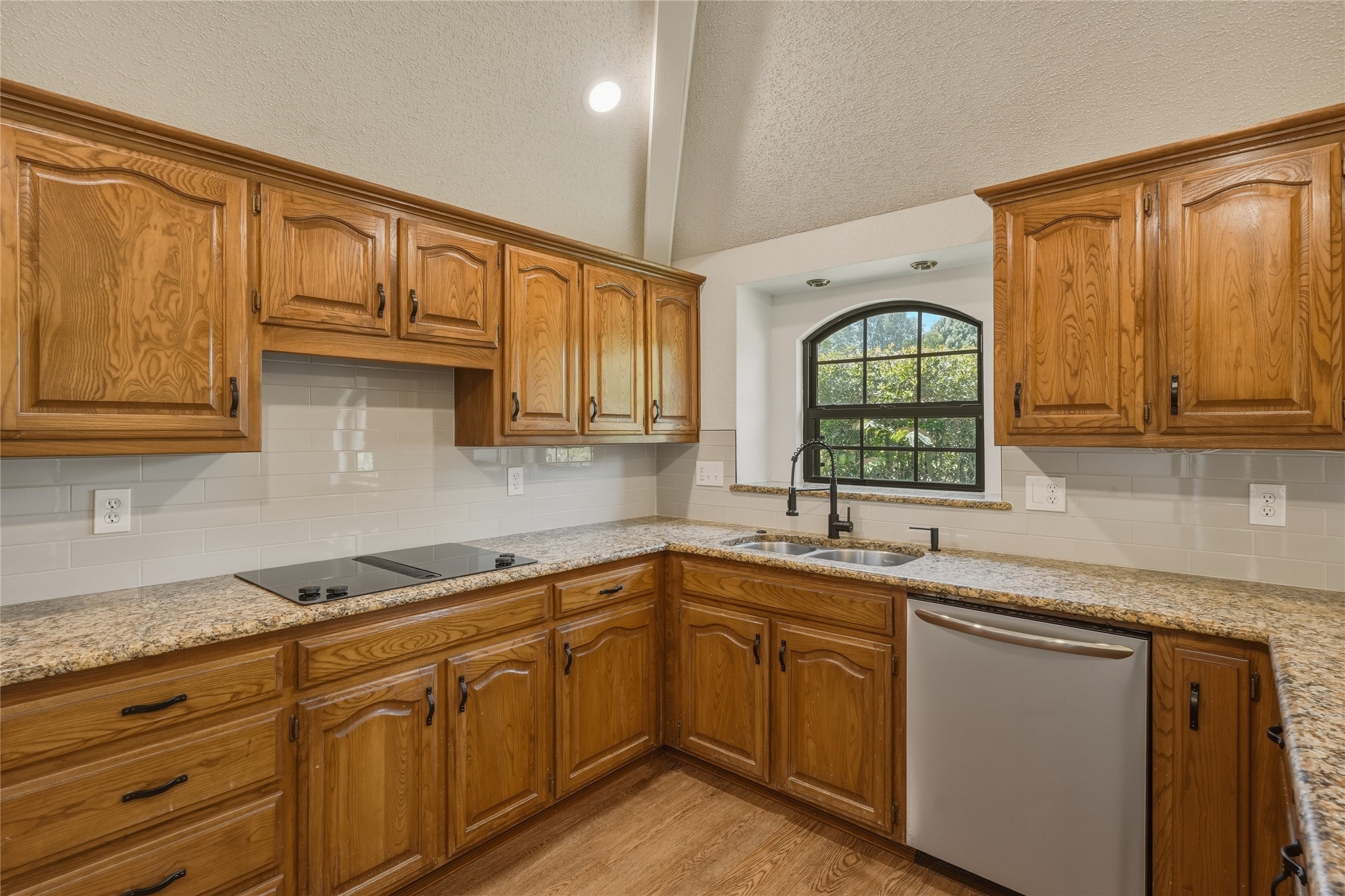 2226 Diamond Oaks Drive Garland TX 75044