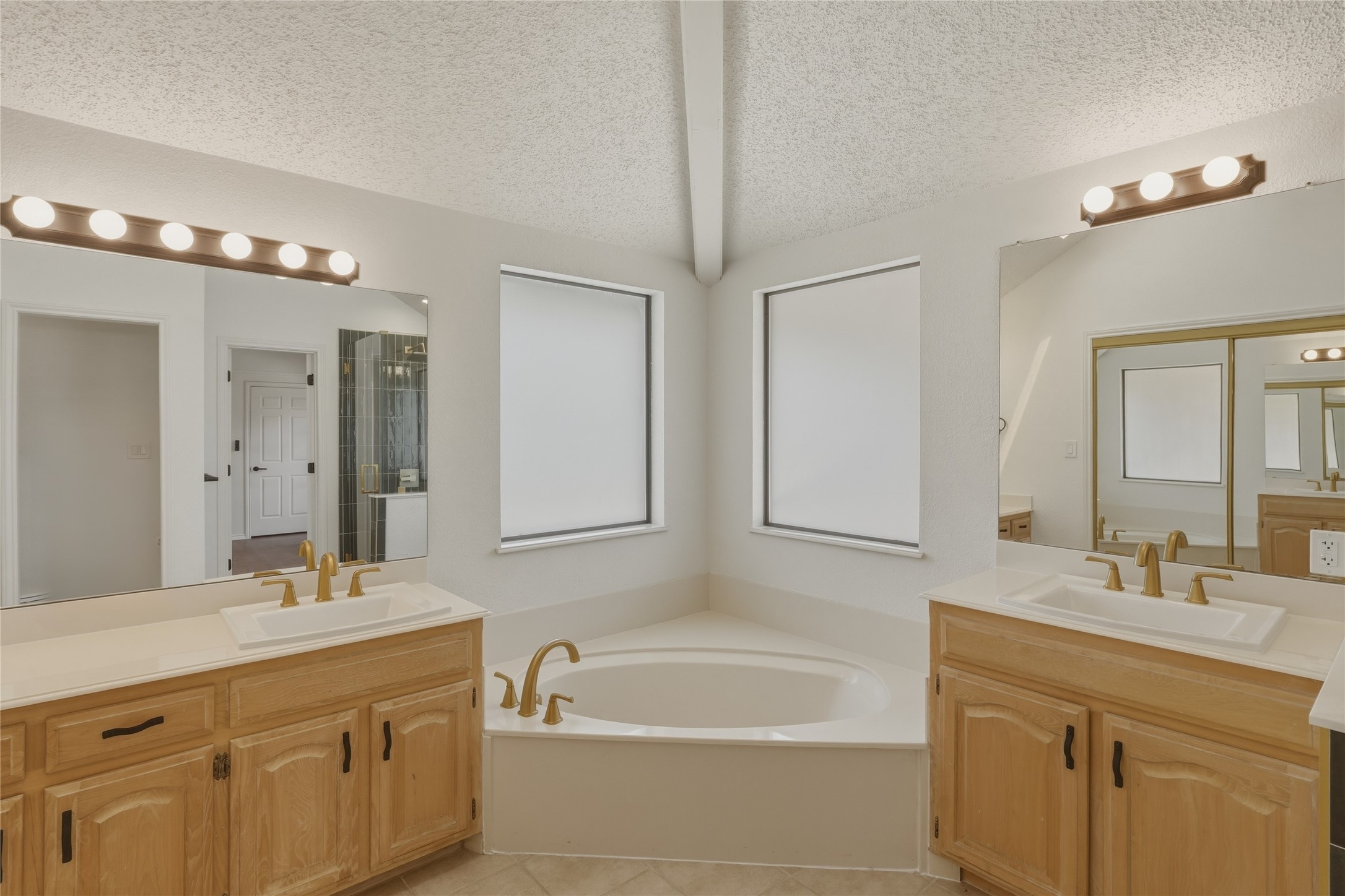 2226 Diamond Oaks Drive Garland TX 75044