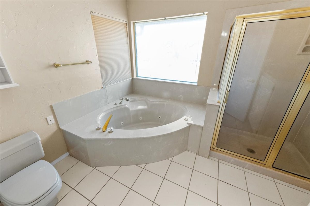 8600 County Road 530 Mansfield TX 76063