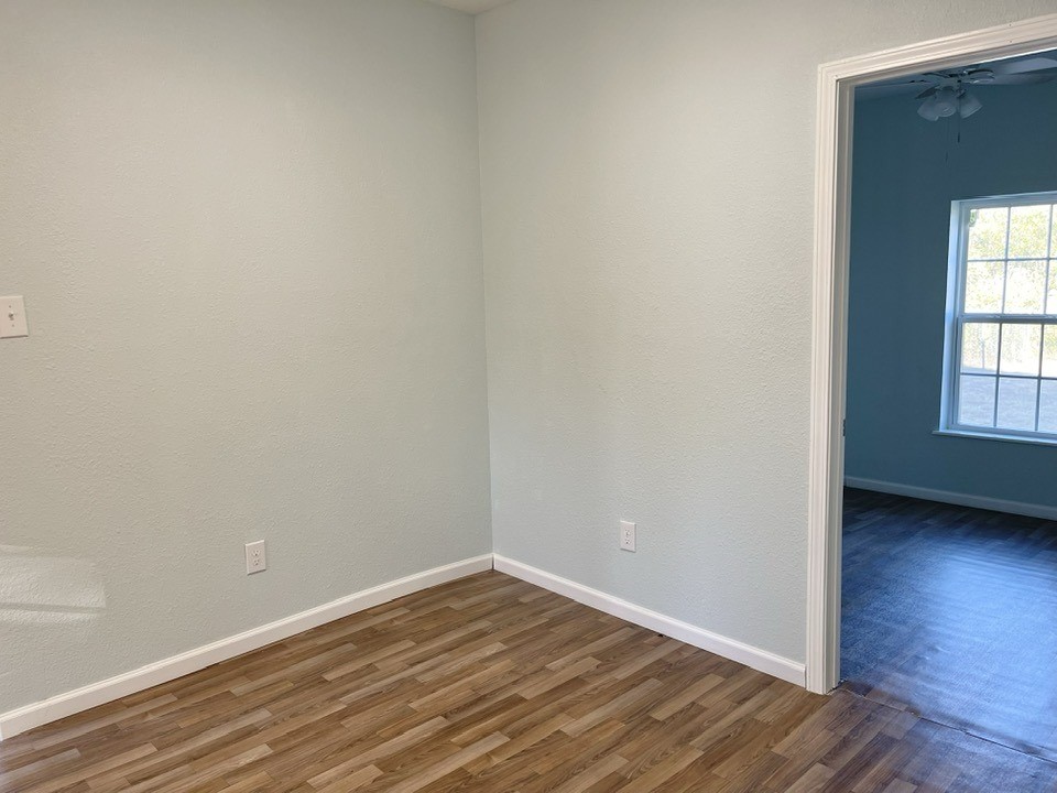 301 E 10th Street Coleman TX 76834