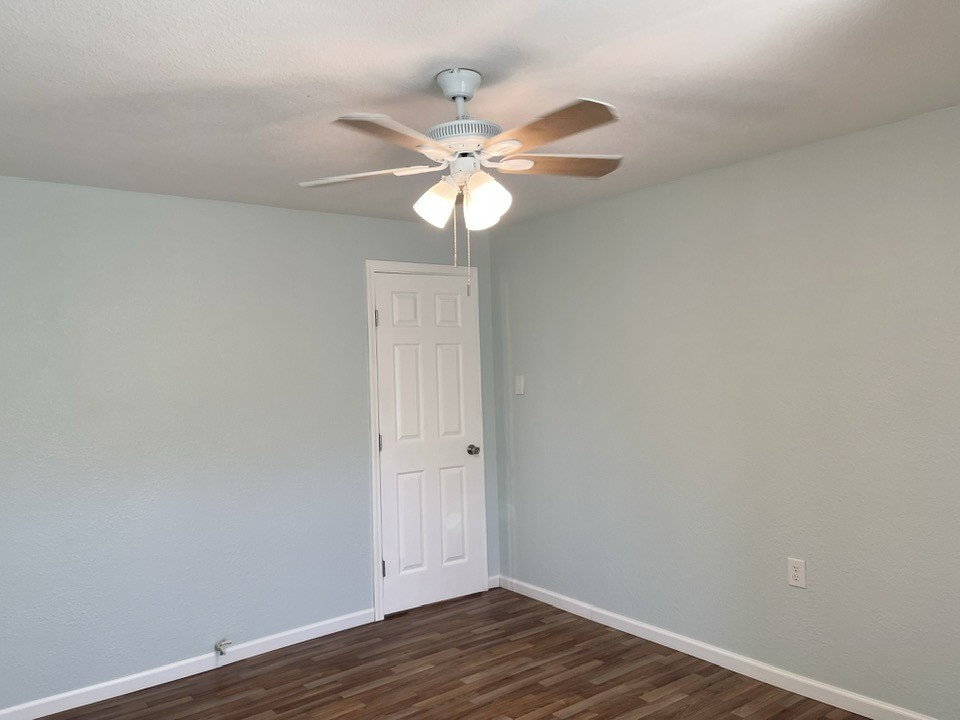 301 E 10th Street Coleman TX 76834