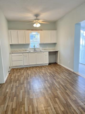 301 E 10th Street Coleman TX 76834