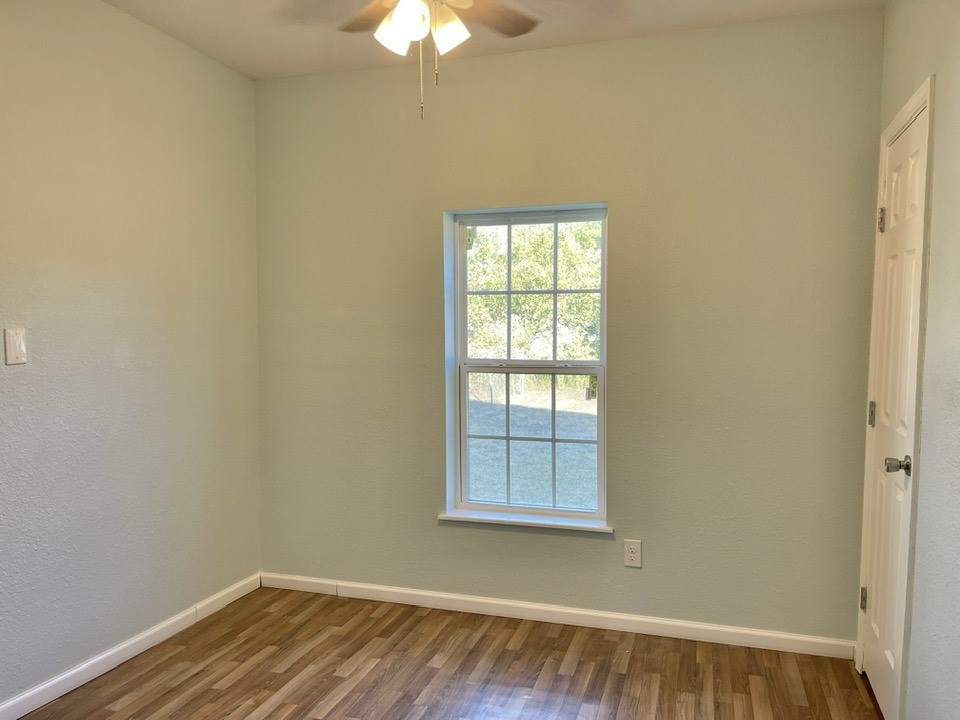 301 E 10th Street Coleman TX 76834