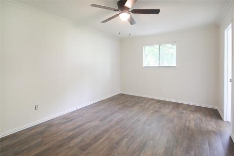 703 N Douglas Avenue Cleburne TX 76033