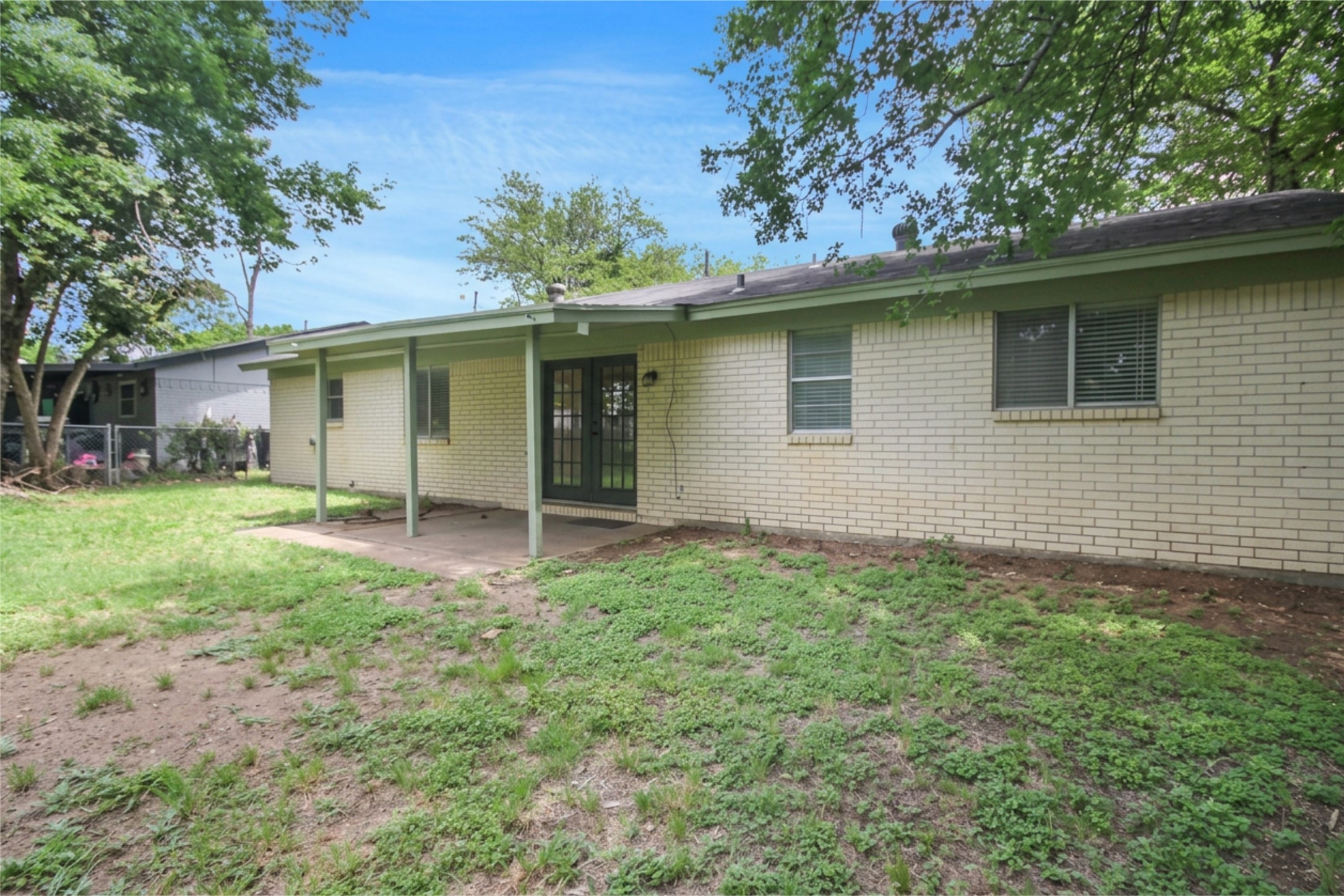 703 N Douglas Avenue Cleburne TX 76033