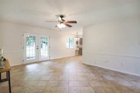 703 N Douglas Avenue Cleburne TX 76033