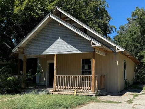 323 W Cherry Street Sherman TX 75090