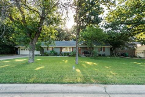2624 Glenwood Lane Denton TX 76209