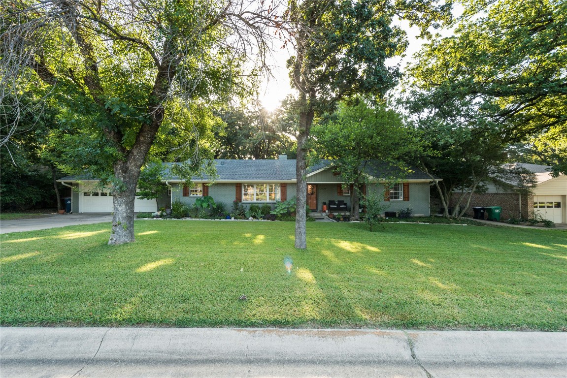 2624 Glenwood Lane Denton TX 76209