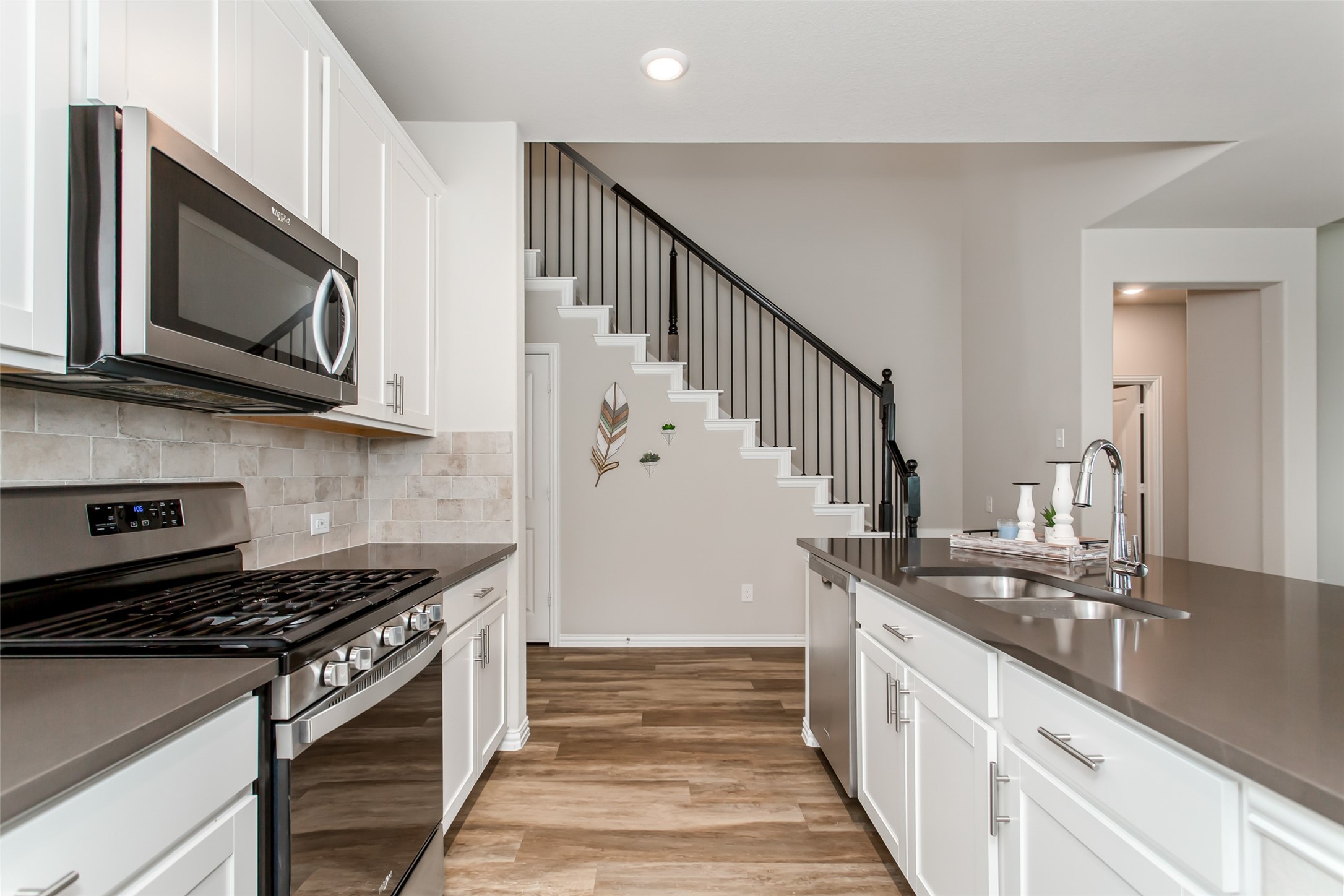 3020 Prairie Trail Avenue Aubrey TX 76227
