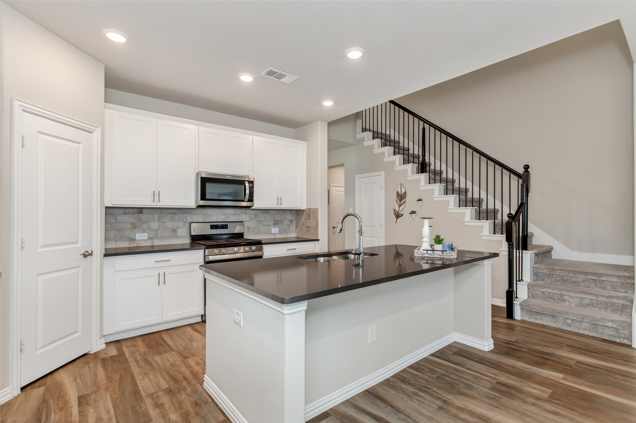 3020 Prairie Trail Avenue Aubrey TX 76227