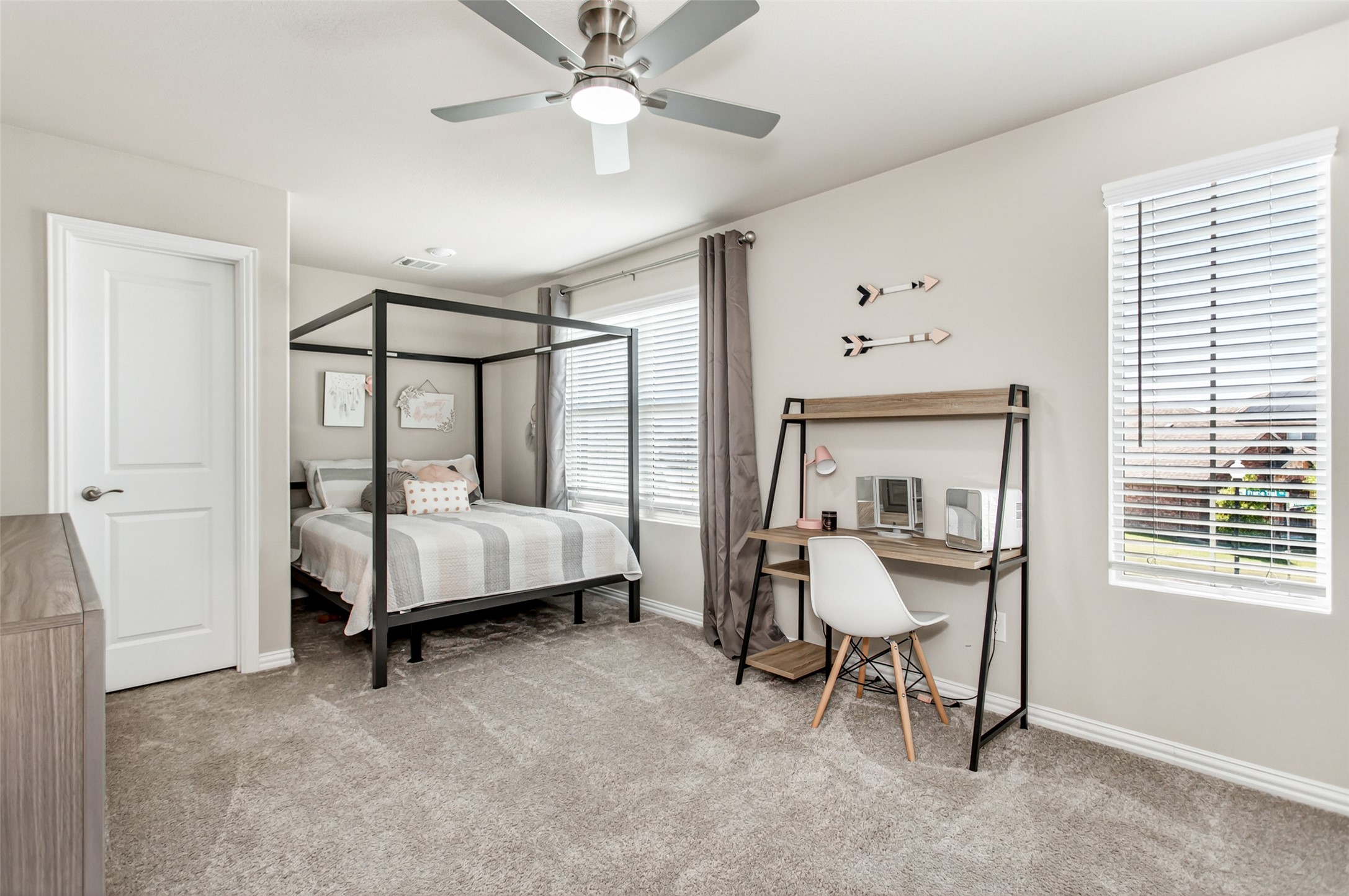 3020 Prairie Trail Avenue Aubrey TX 76227