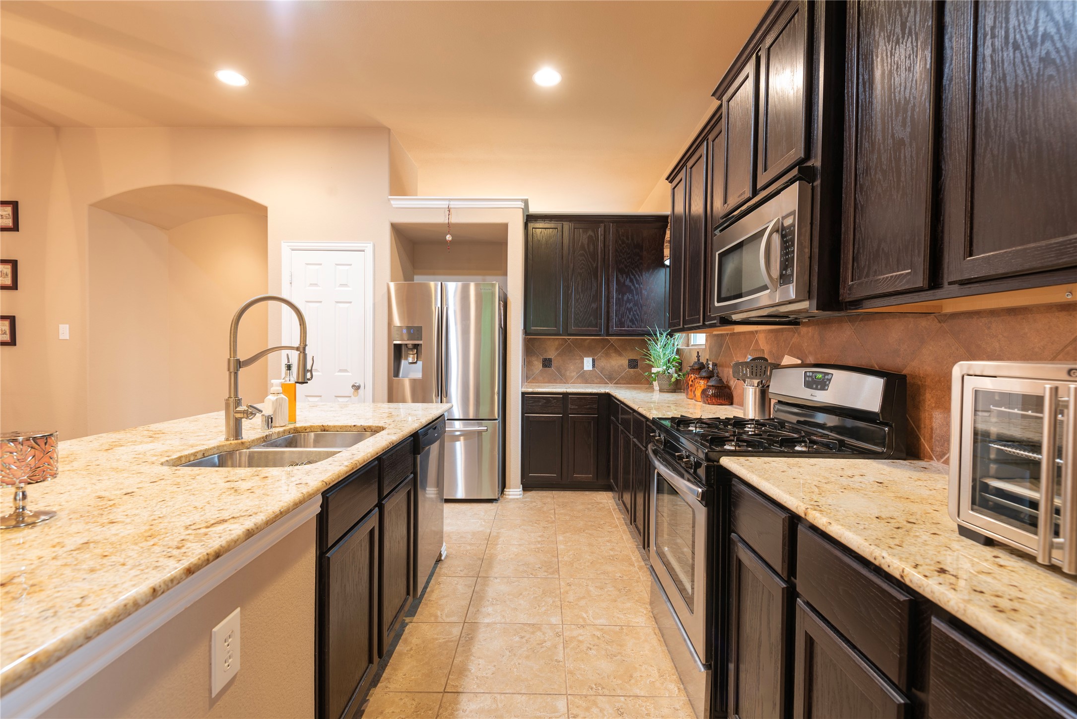 5320 Grovewood Drive Mckinney TX 75071