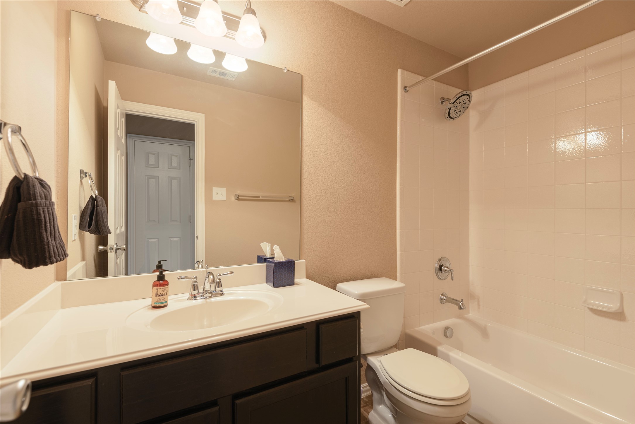5320 Grovewood Drive Mckinney TX 75071
