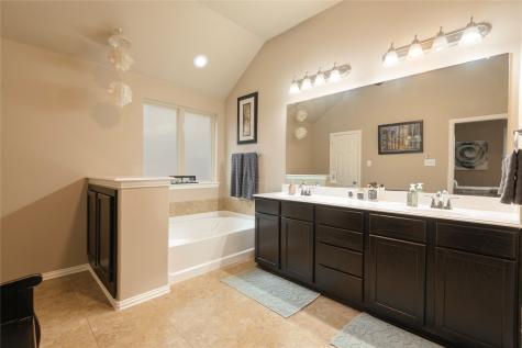 5320 Grovewood Drive Mckinney TX 75071