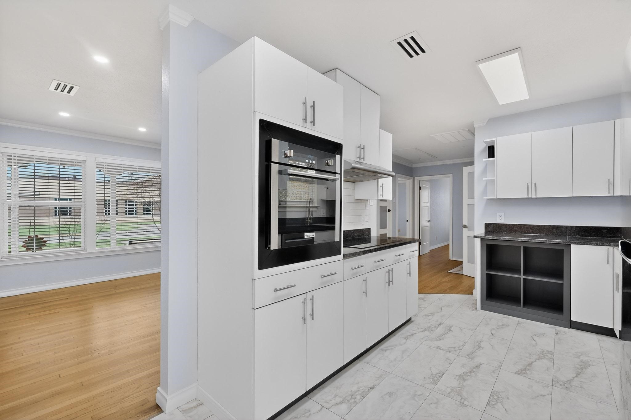 1705 Mariposa Drive Dallas TX 75228