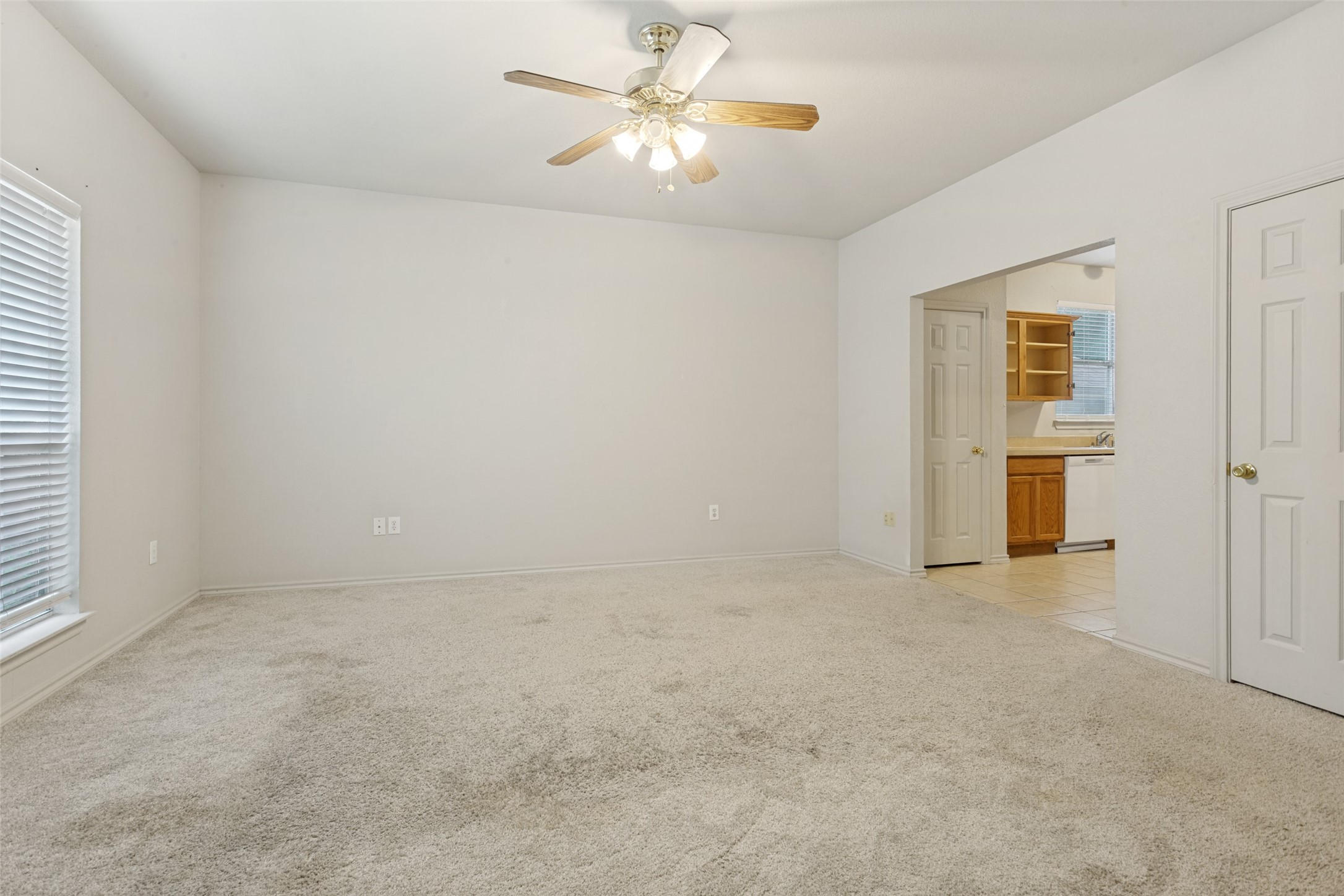 400 Stockard Street Lake Dallas TX 75065