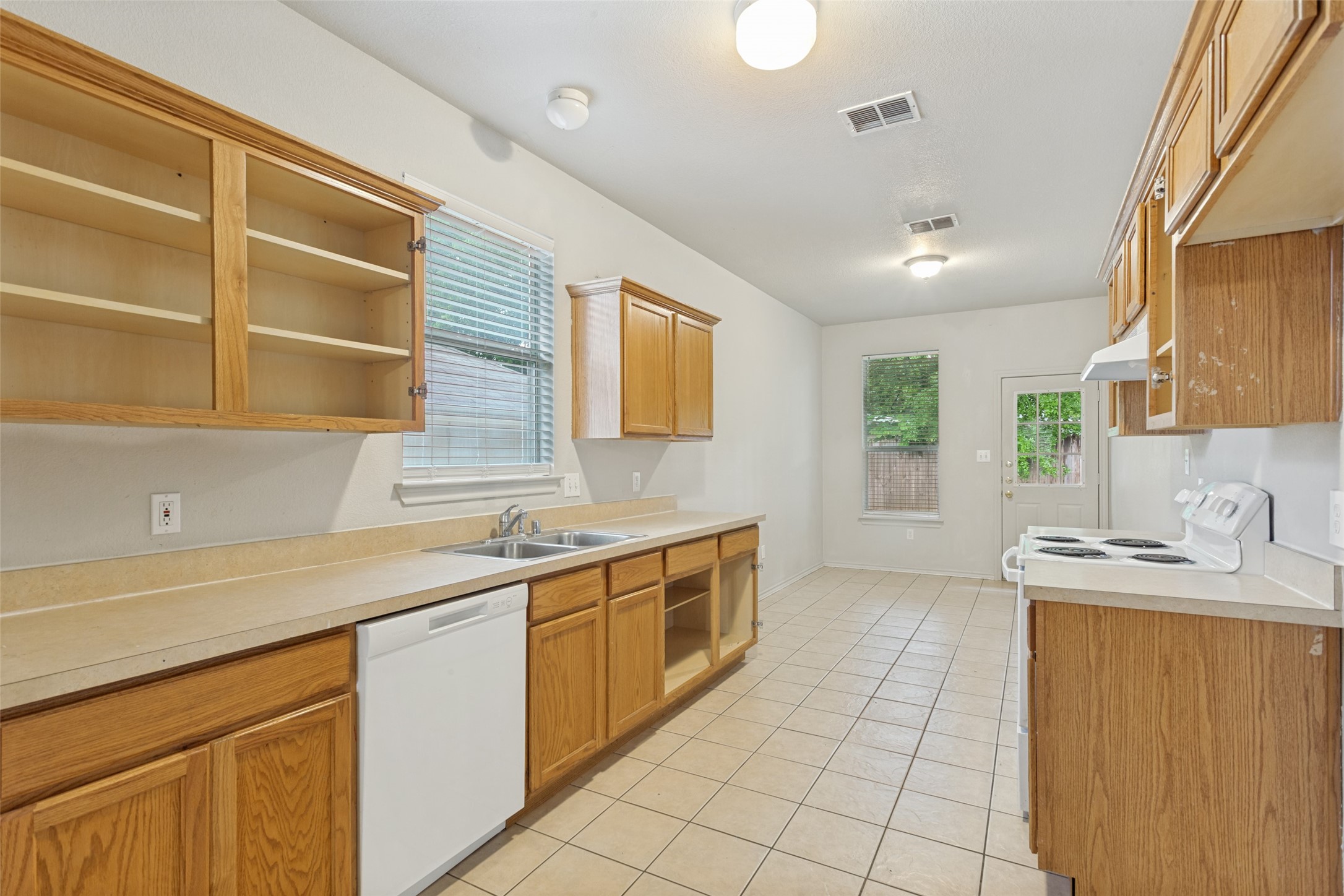 400 Stockard Street Lake Dallas TX 75065