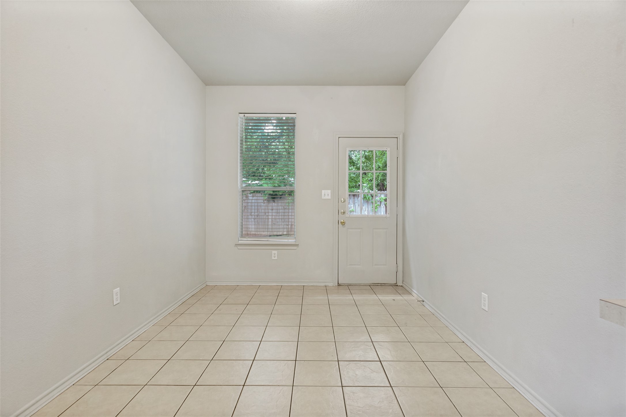 400 Stockard Street Lake Dallas TX 75065