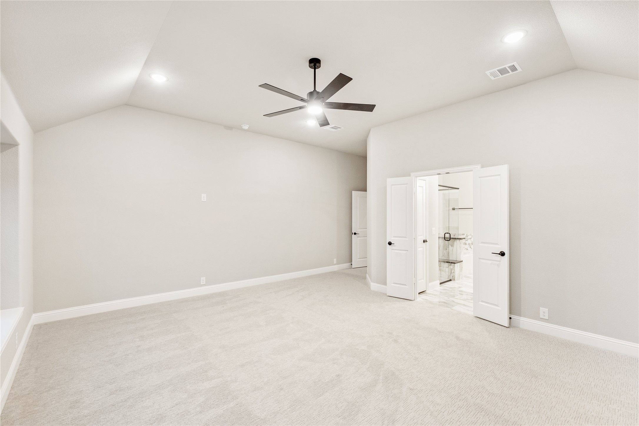 905 Denham Drive Red Oak TX 75154