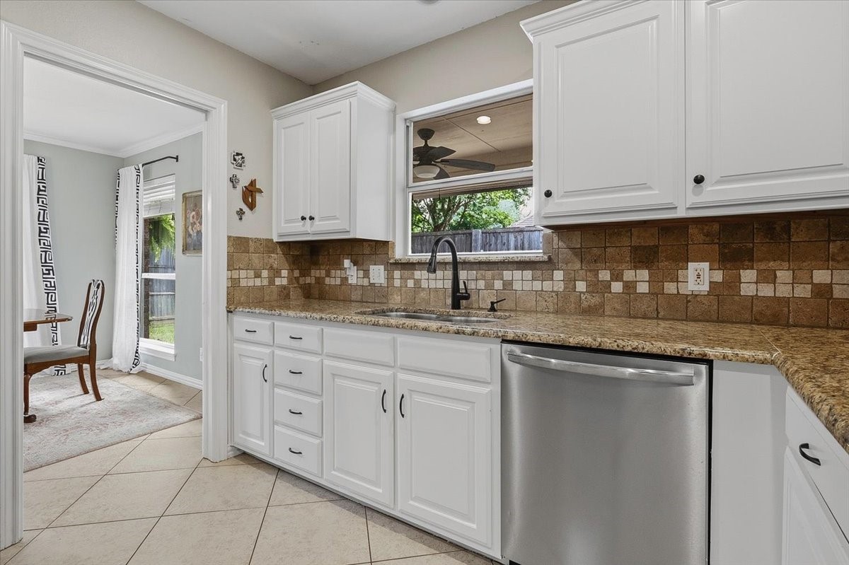 1325 Rio Grande Drive Benbrook TX 76126