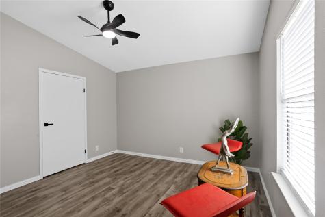 938 Amsden Street Denison TX 75020