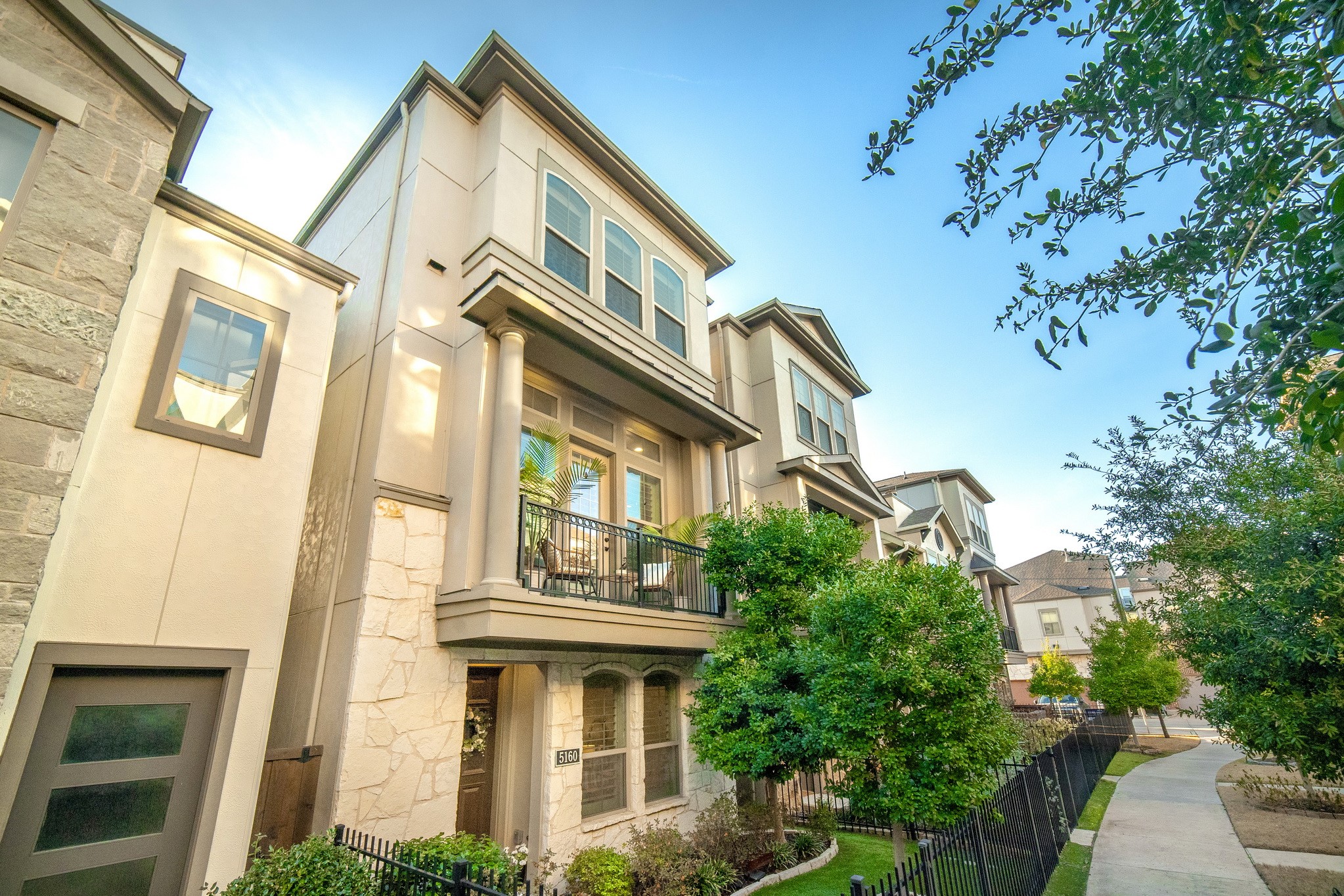 5160 Artemesia Lane Dallas TX 75209