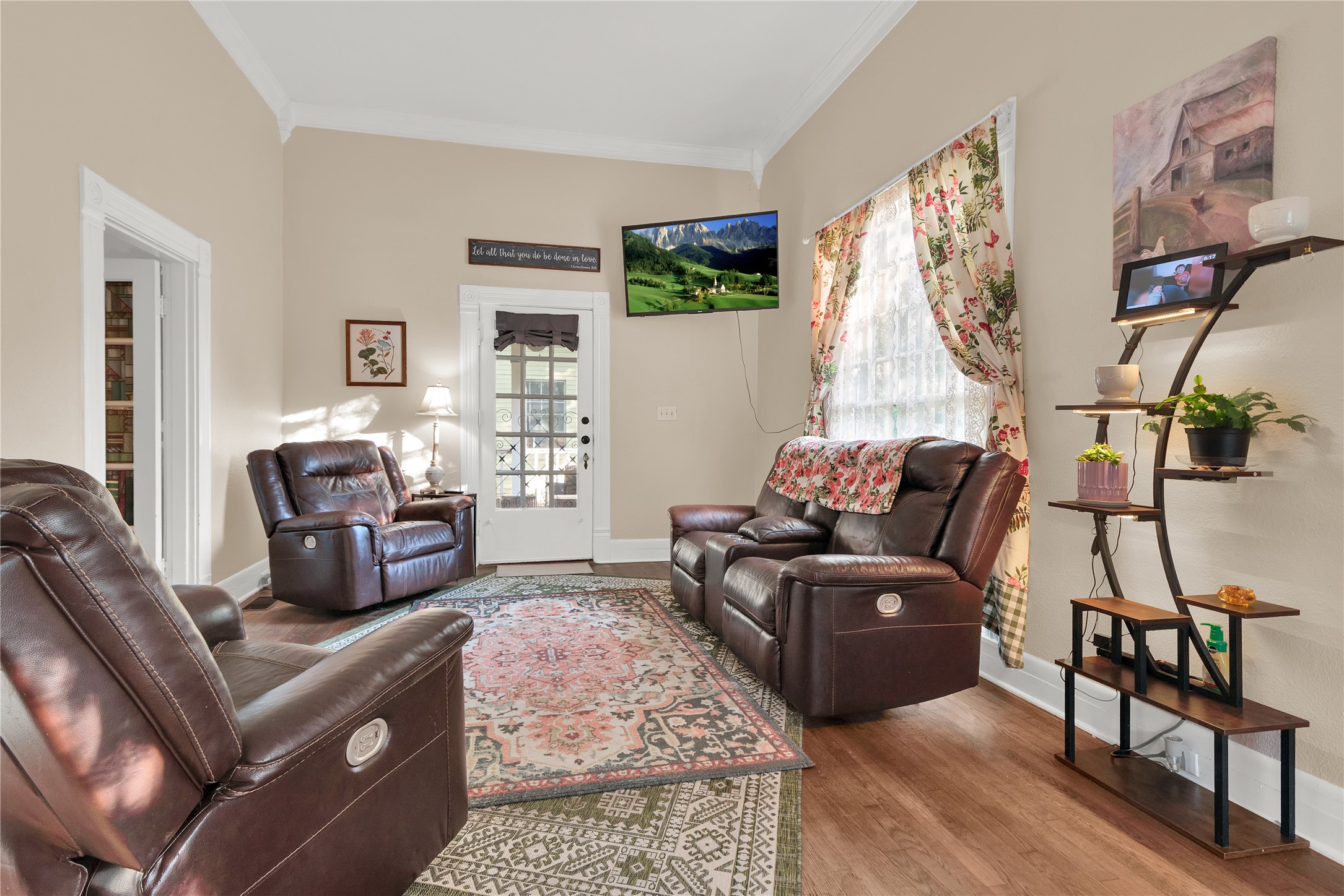 823 S Crockett Street Sherman TX 75090