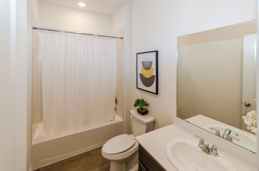 822 Amelia Court Pilot Point TX 76258