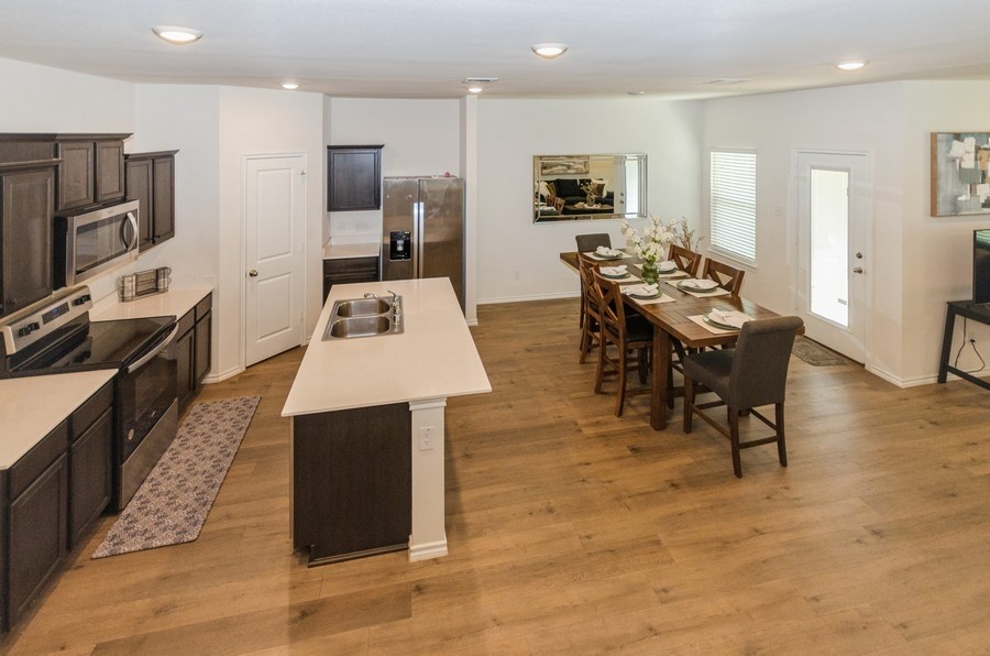 822 Amelia Court Pilot Point TX 76258