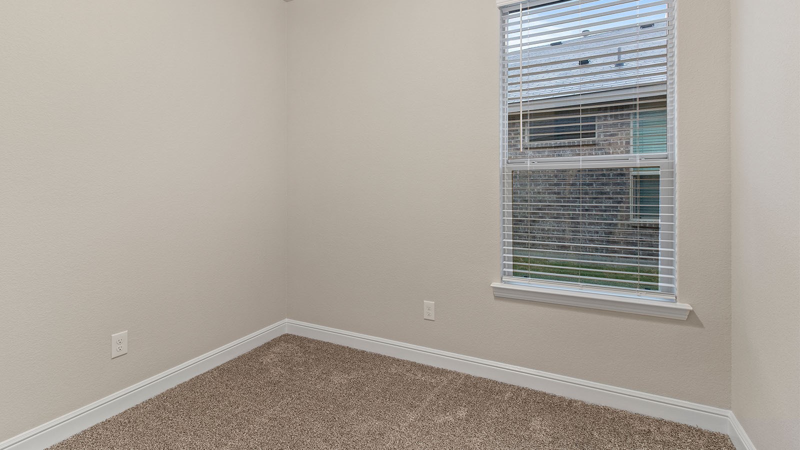 1921 Cherokee Lane Cleburne TX 76033