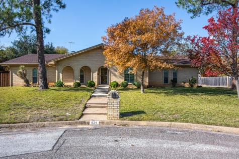 624 Robindale Court Bedford TX 76022