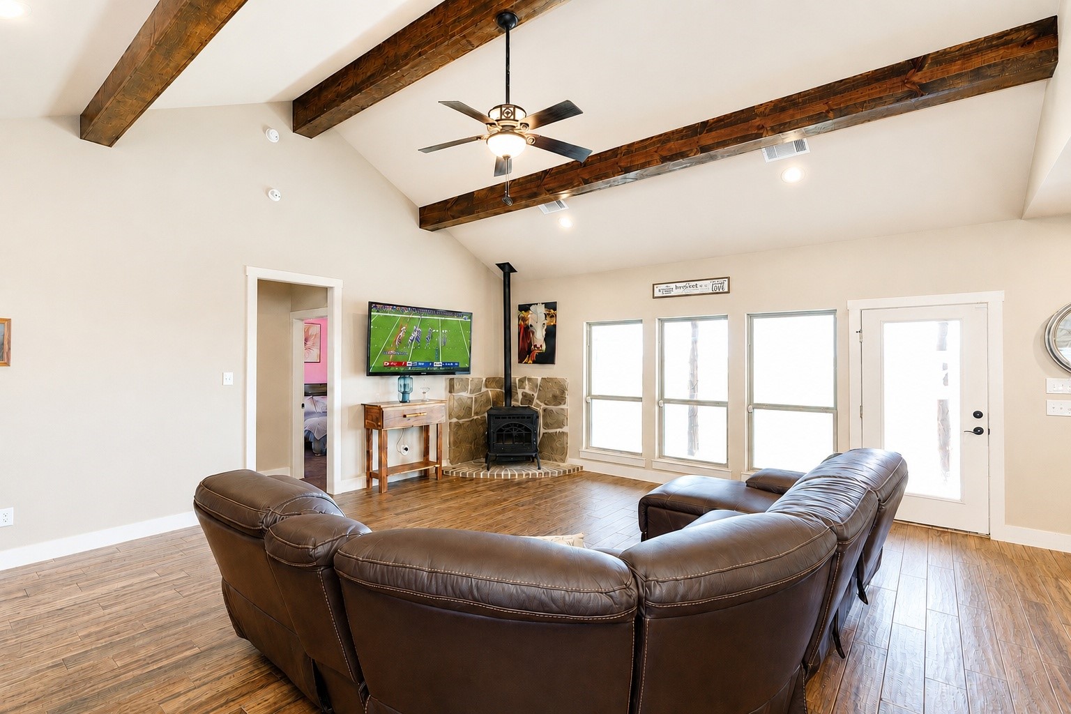 1872 County Road 329 Gainesville TX 76240
