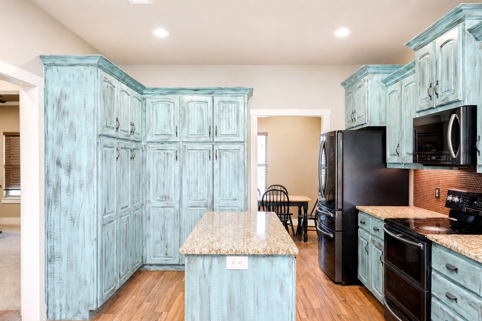 1872 County Road 329 Gainesville TX 76240