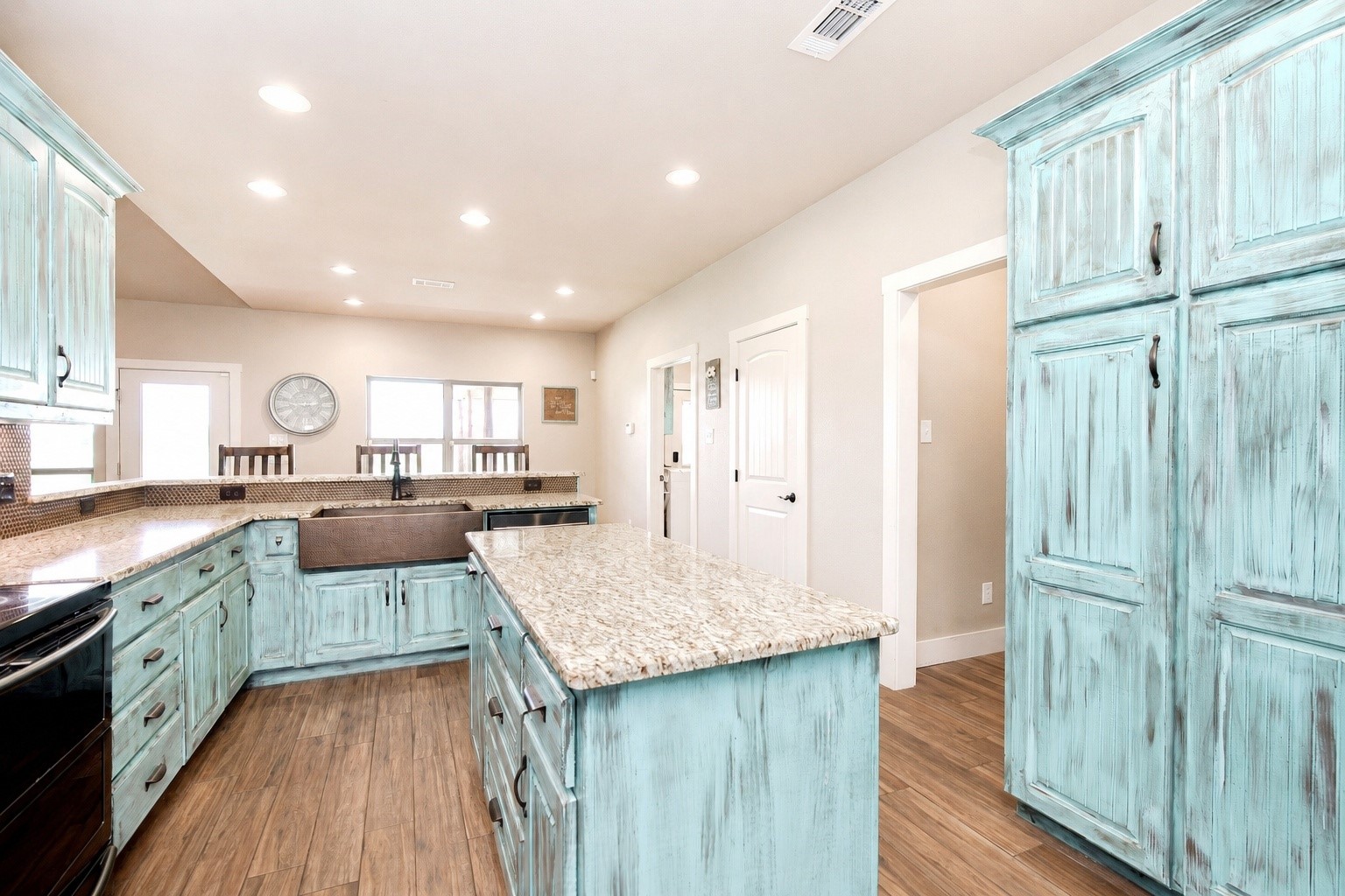 1872 County Road 329 Gainesville TX 76240