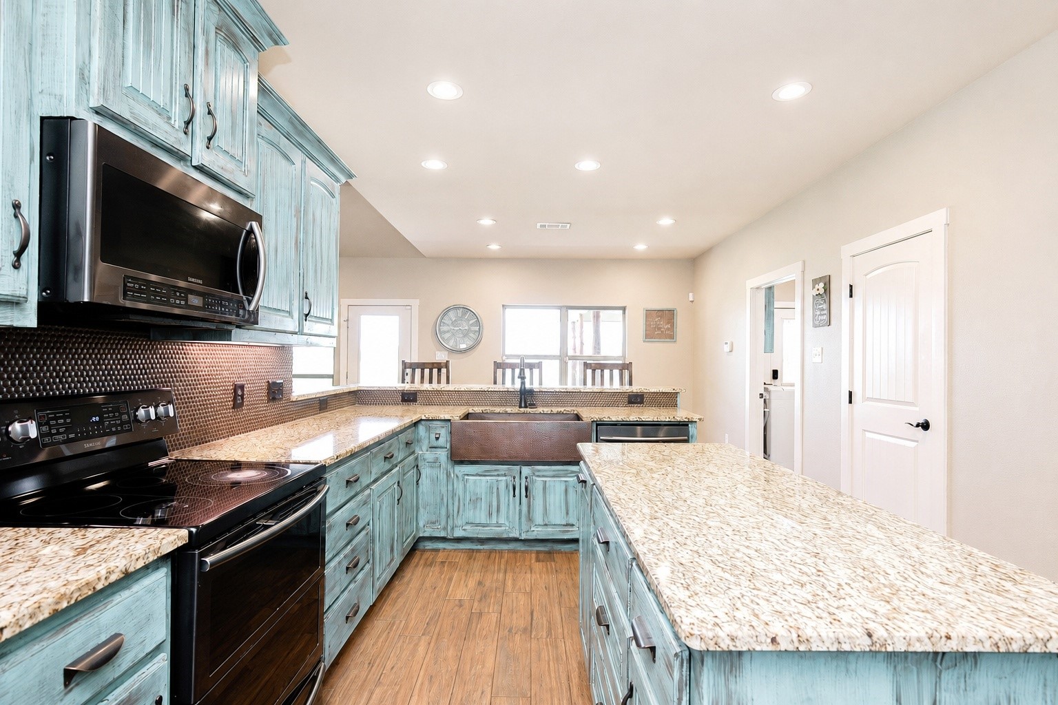 1872 County Road 329 Gainesville TX 76240