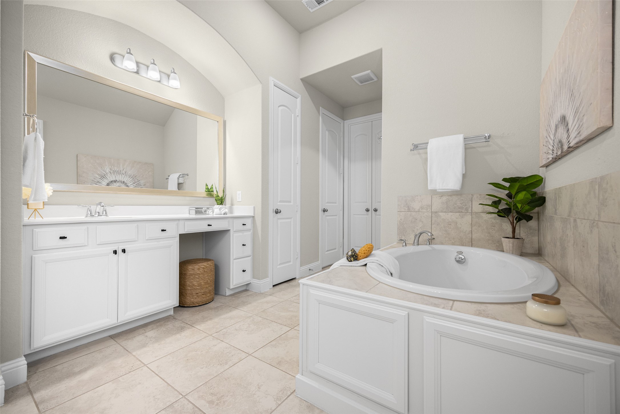 517 Lake Livingston Trail Mckinney TX 75071