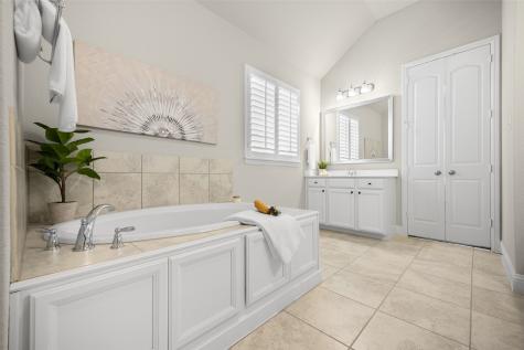 517 Lake Livingston Trail Mckinney TX 75071