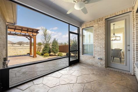 517 Lake Livingston Trail Mckinney TX 75071
