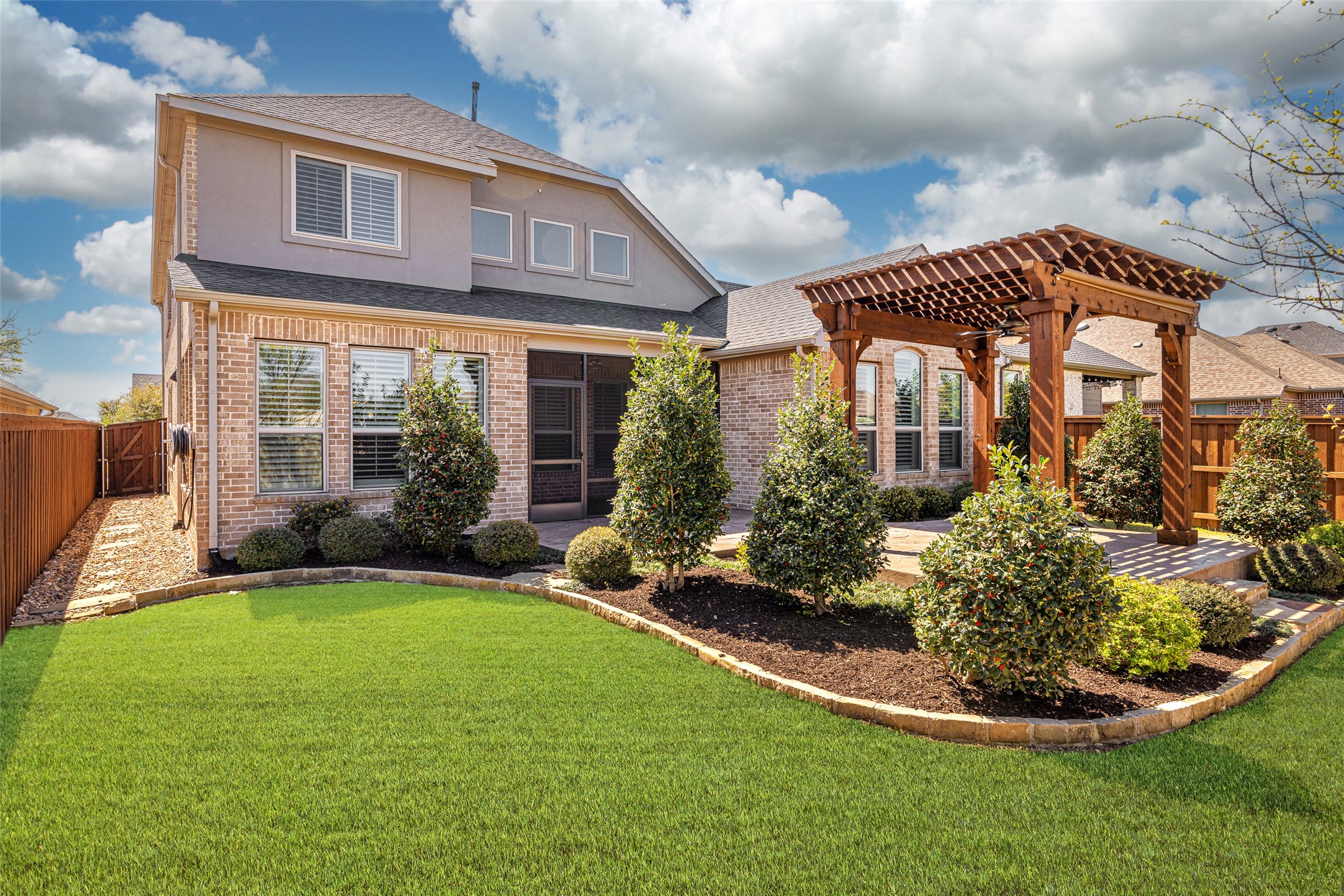 517 Lake Livingston Trail Mckinney TX 75071
