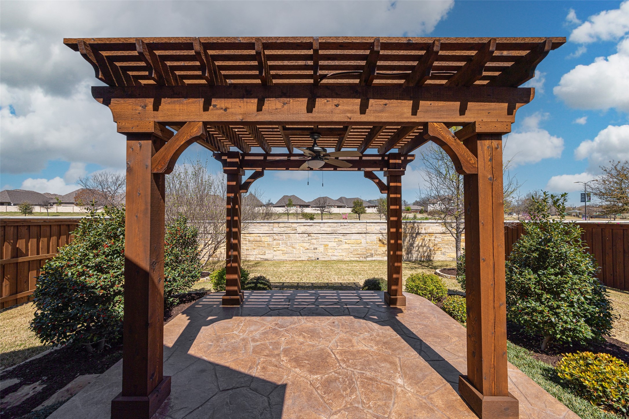 517 Lake Livingston Trail Mckinney TX 75071