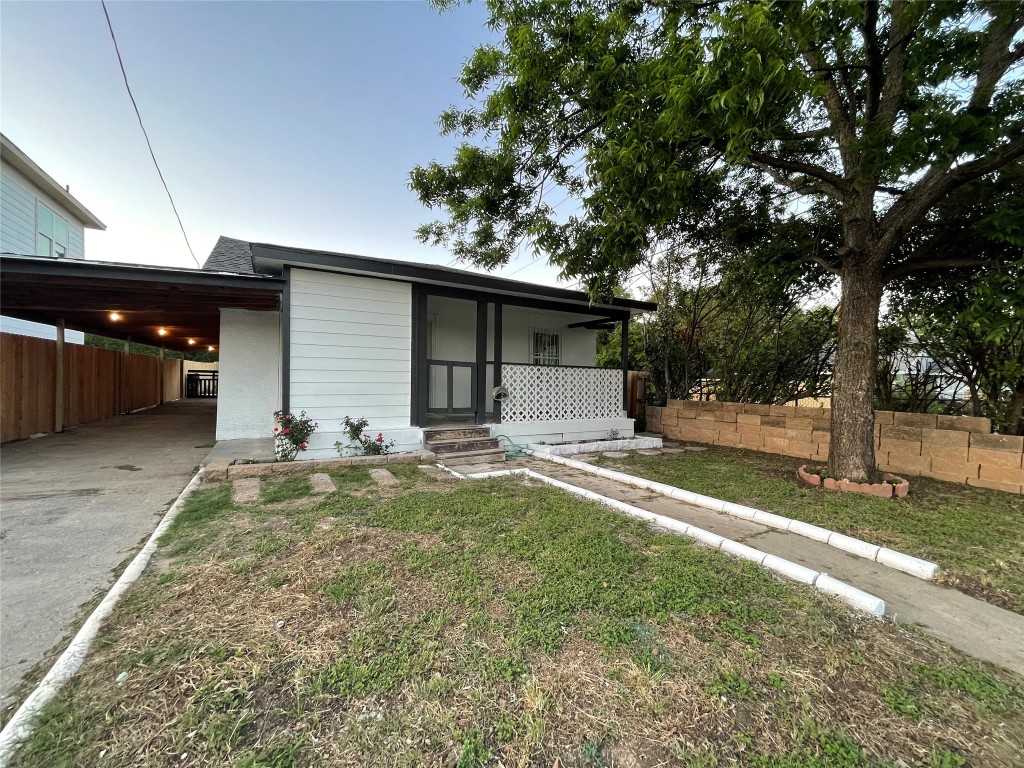 1231 Claude Street Dallas TX 75203