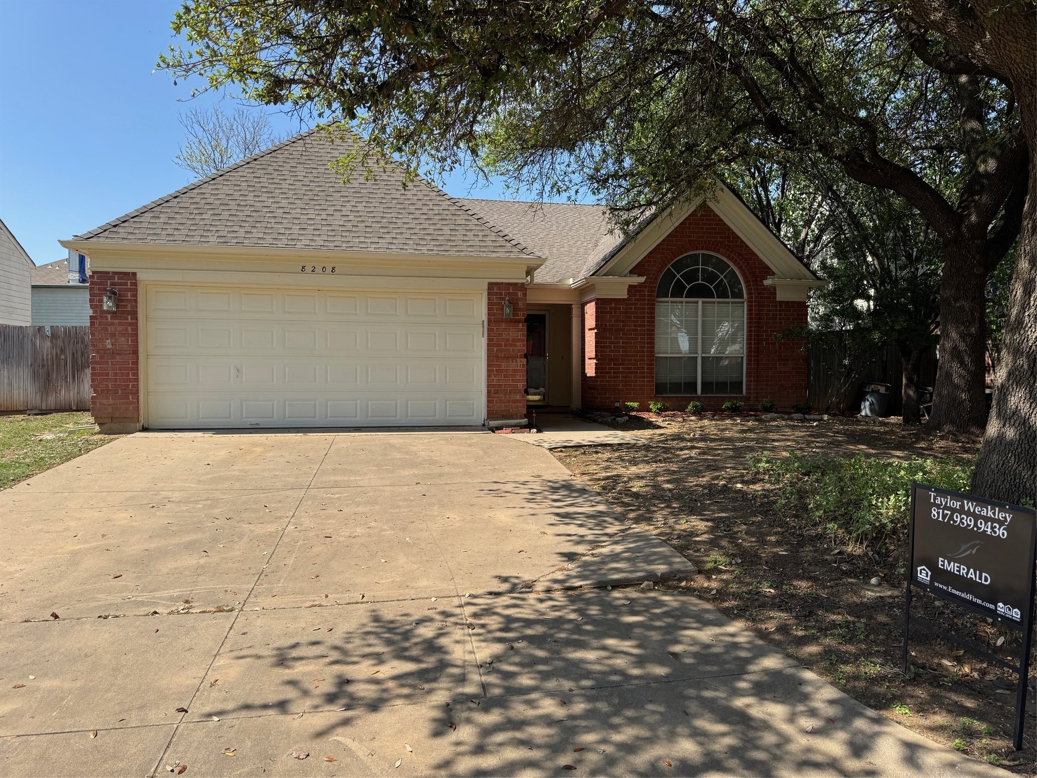 8208 Cloverglen Lane Fort Worth TX 76123