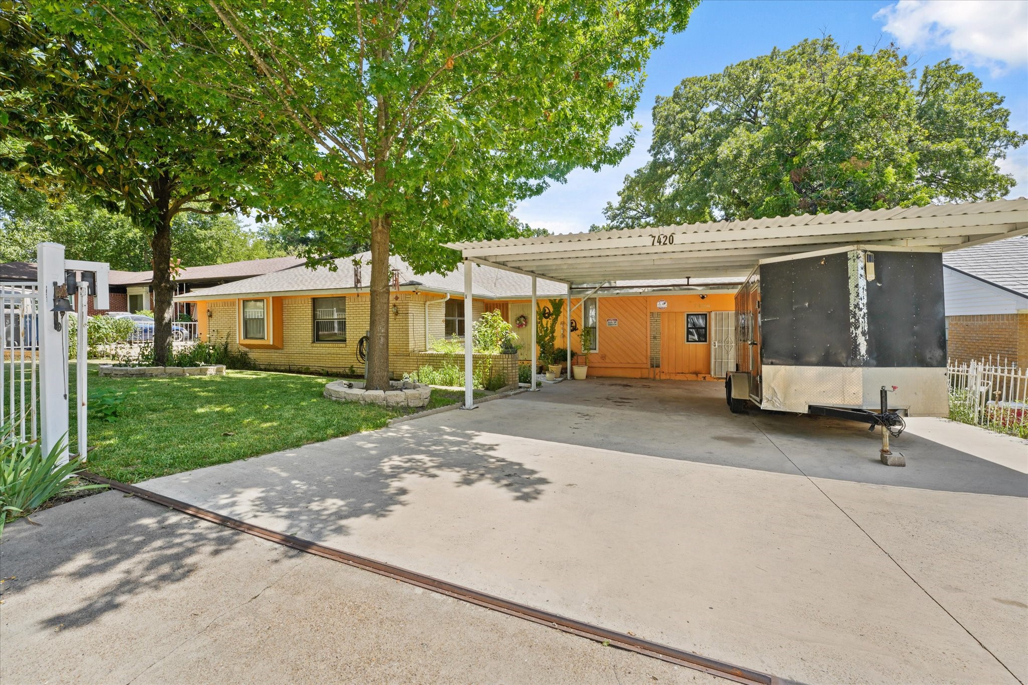 7420 Claymont Drive Dallas TX 75227