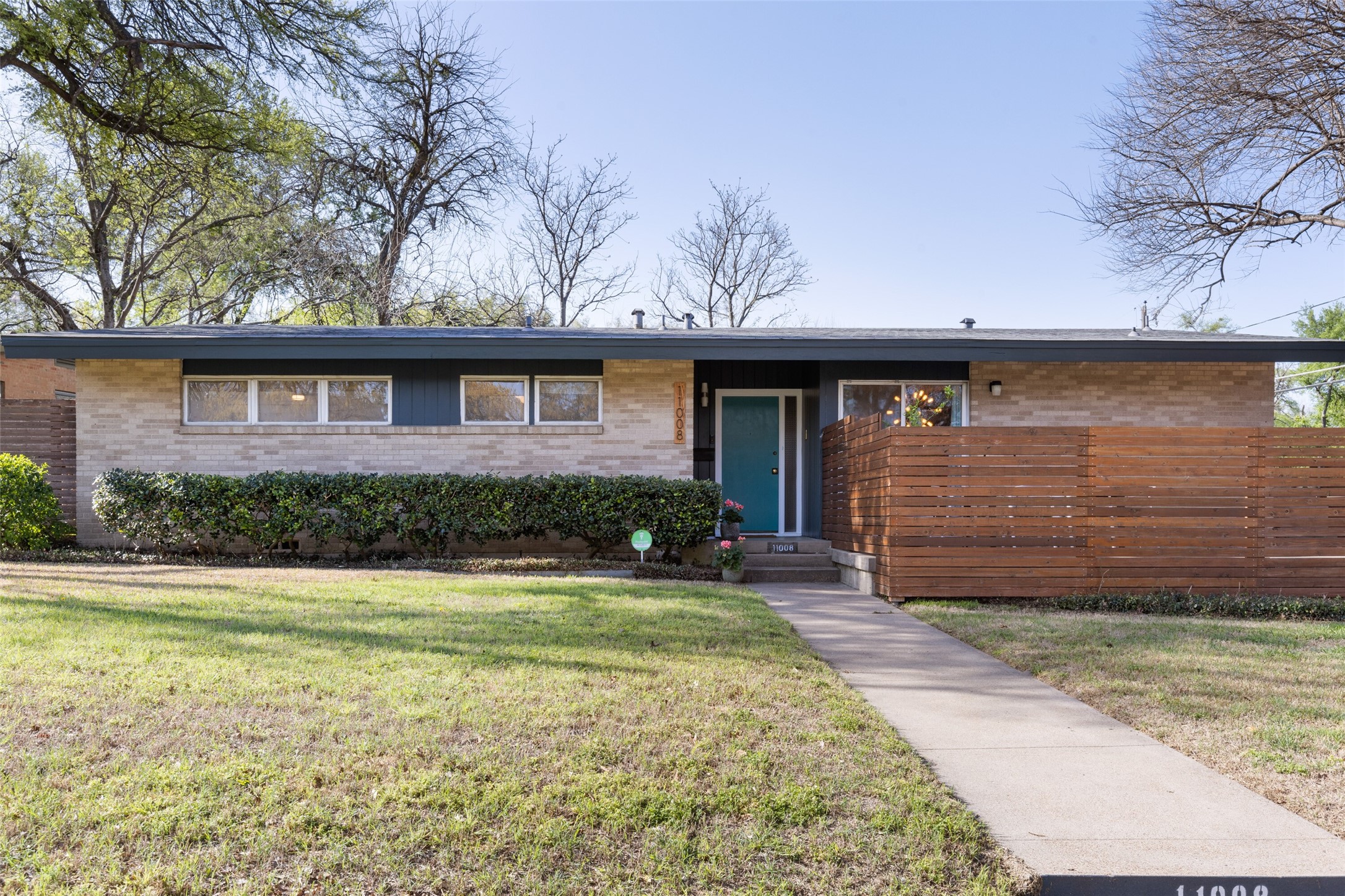 11008 Quail Run Street Dallas TX 75238