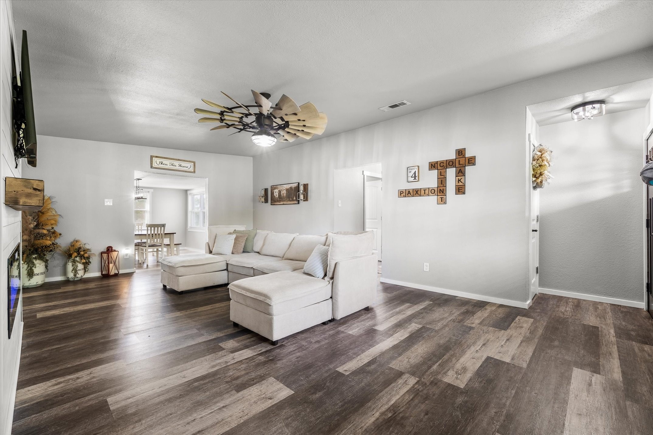 1216 Vz County Road 1211 Canton TX 75103