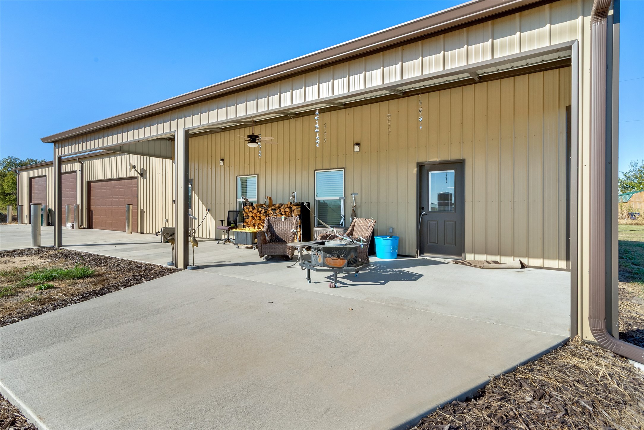 1158 County Road 1240 Savoy TX 75479