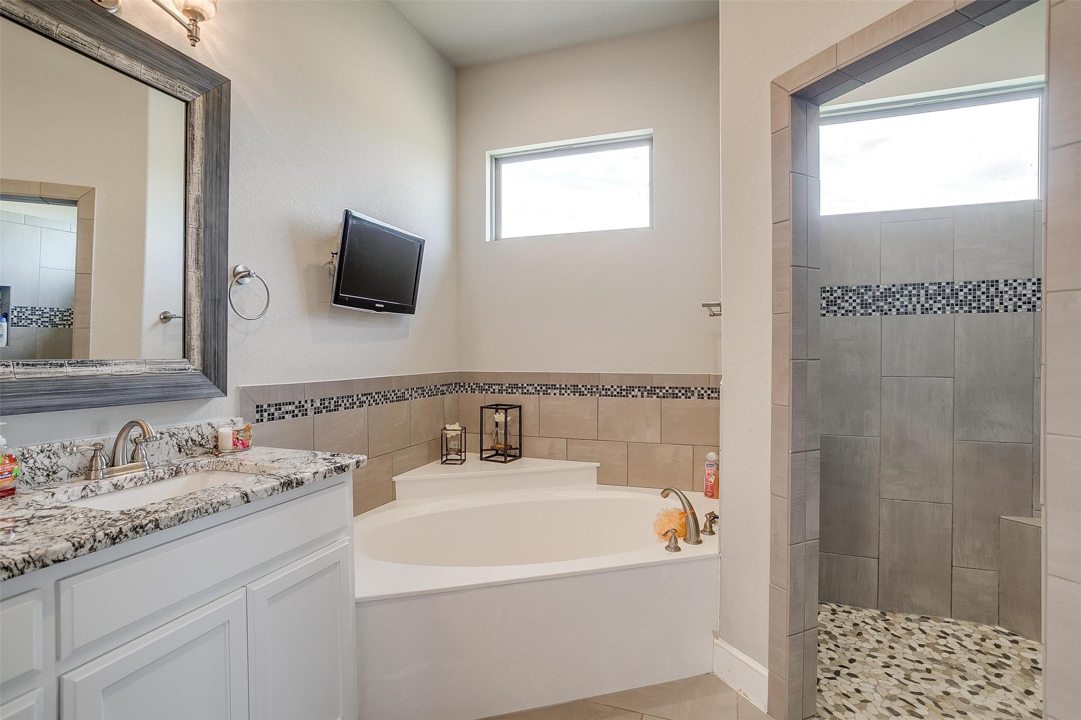 161 El Dorado Trail Millsap TX 76066