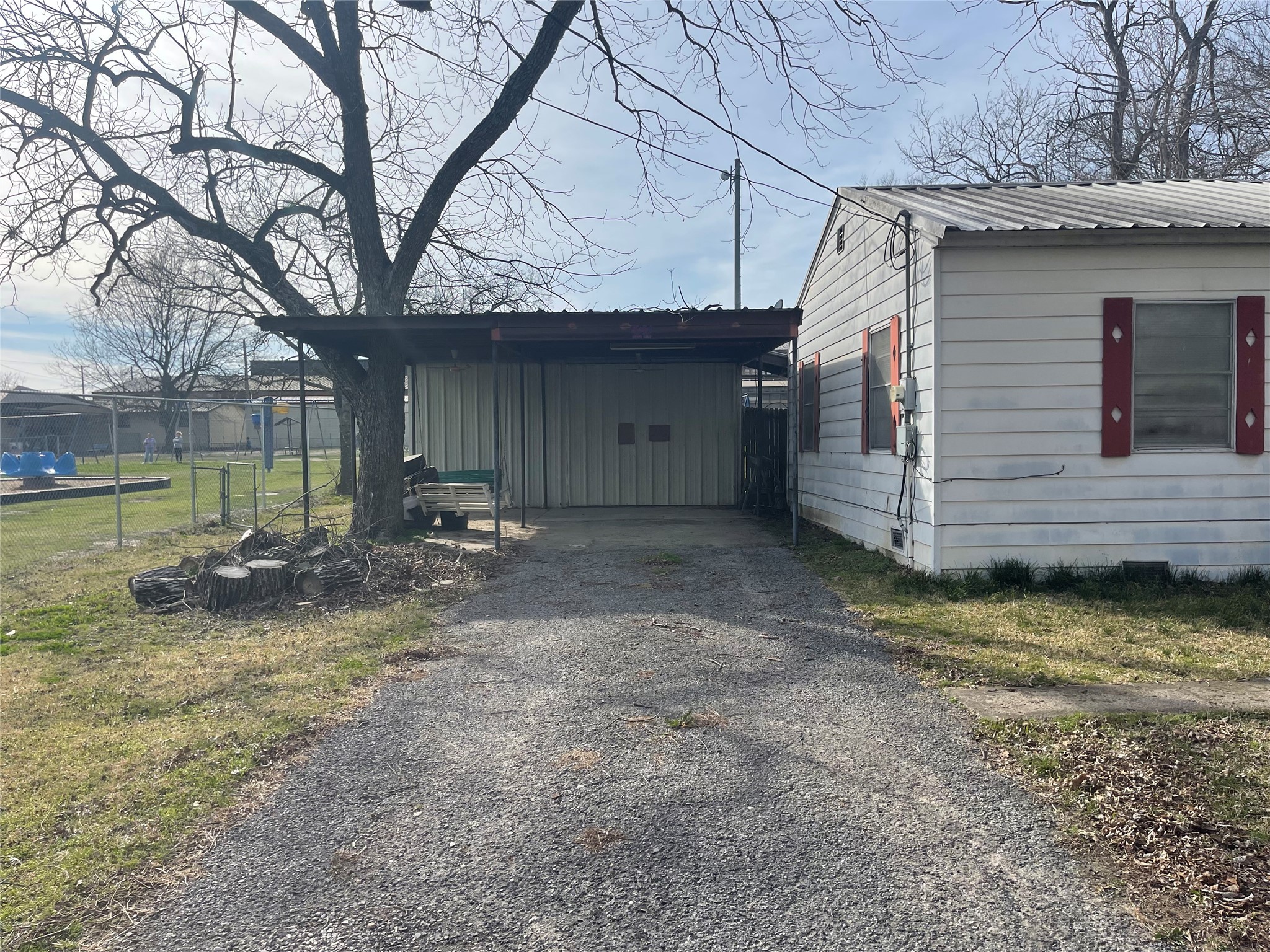 406 S Austin Street Wolfe City TX 75496