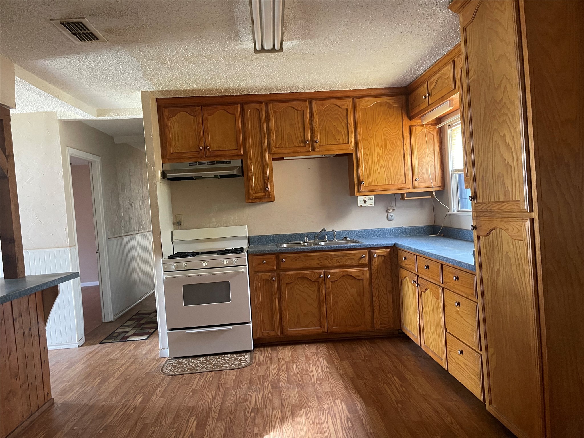 406 S Austin Street Wolfe City TX 75496